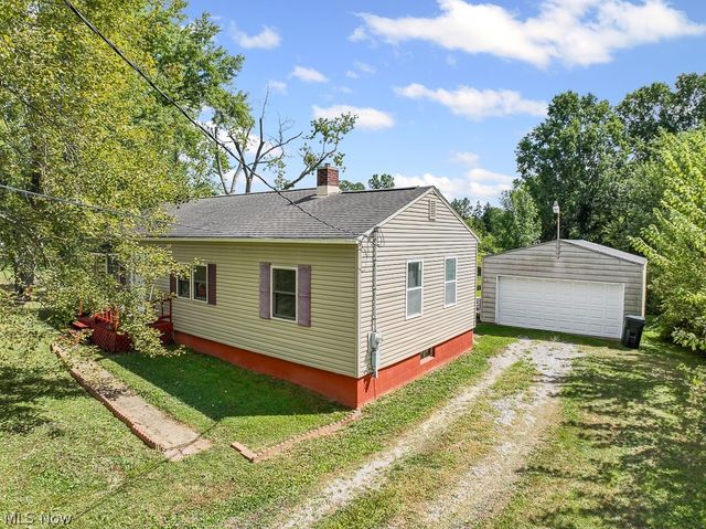 1235 Elm Street, Sebring, OH 44672