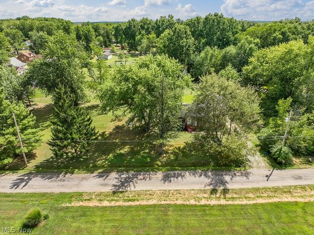 1235 Elm Street, Sebring, OH 44672