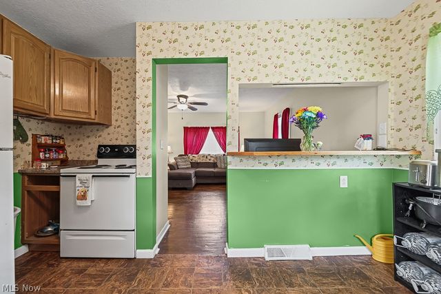 1235 Elm Street, Sebring, OH 44672