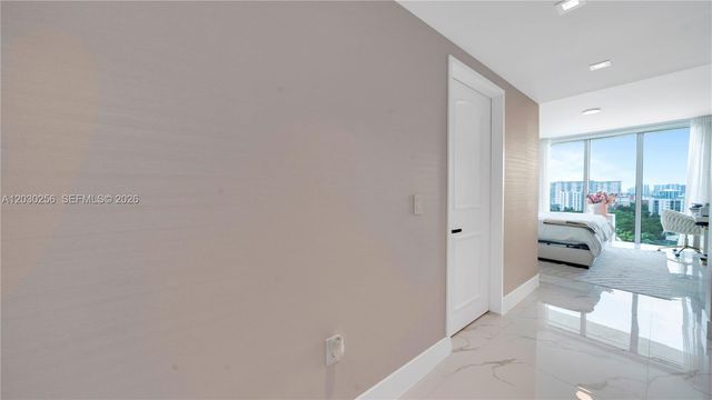 330 Sunny Isles Blvd 5-1107, Sunny Isles Beach, FL 33160