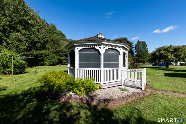 153 Sharp Hill Road, Montville, CT 06382