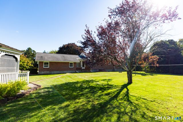 153 Sharp Hill Road, Montville, CT 06382