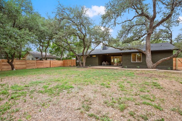 2601 Barkwood DR, Austin, TX 78748