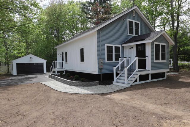 94 Blackwater Road, Somersworth, NH 03878