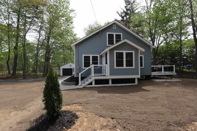 94 Blackwater Road, Somersworth, NH 03878