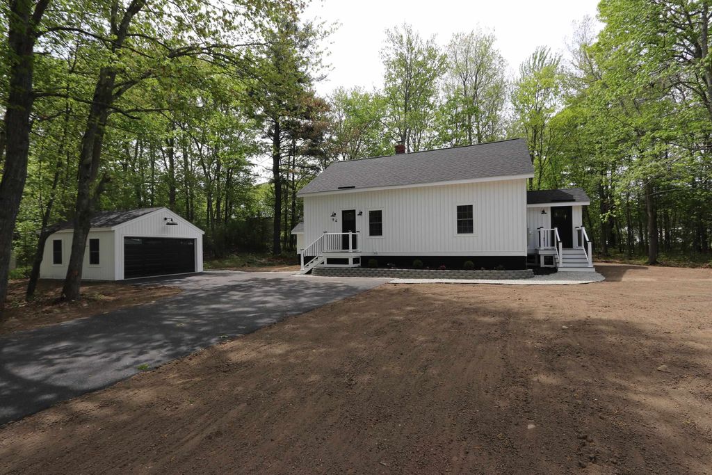 94 Blackwater Road, Somersworth, NH 03878
