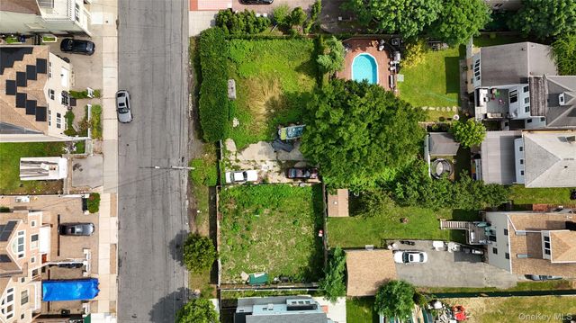 829 Dean Avenue, Bronx, NY 10465
