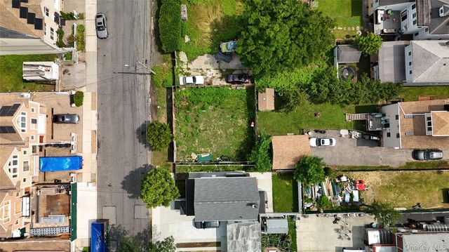 829 Dean Avenue, Bronx, NY 10465