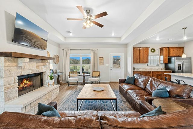 195 Rosebud Ranch RD, Bertram, TX 78605