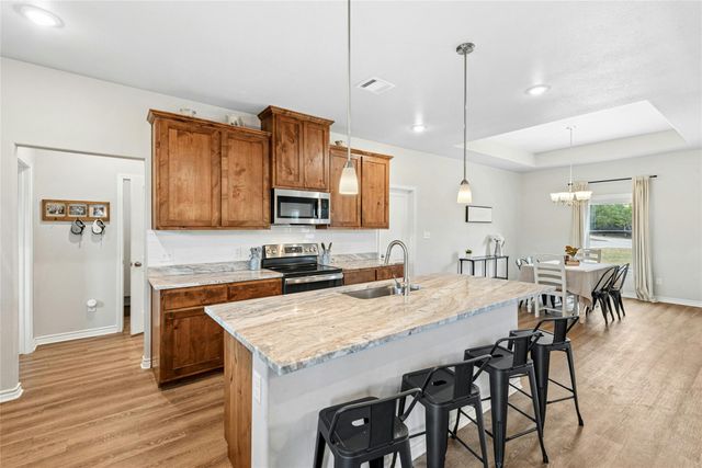 195 Rosebud Ranch RD, Bertram, TX 78605