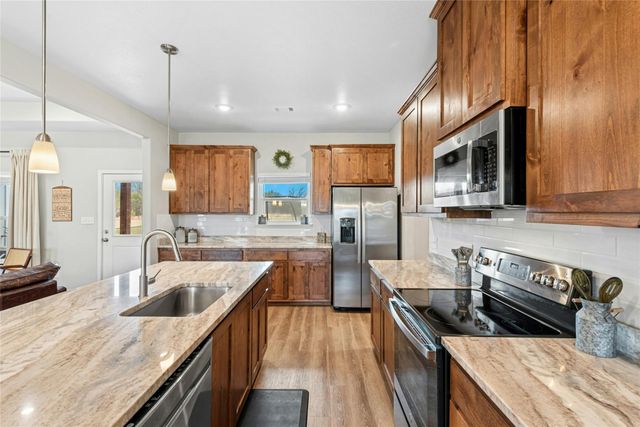 195 Rosebud Ranch RD, Bertram, TX 78605