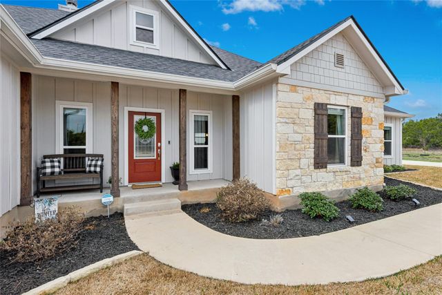 195 Rosebud Ranch RD, Bertram, TX 78605