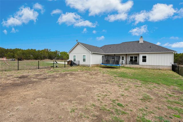 195 Rosebud Ranch RD, Bertram, TX 78605