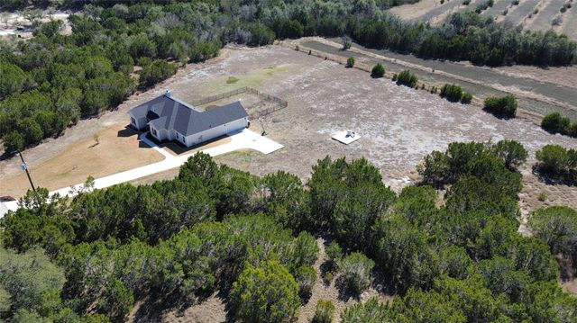 195 Rosebud Ranch RD, Bertram, TX 78605