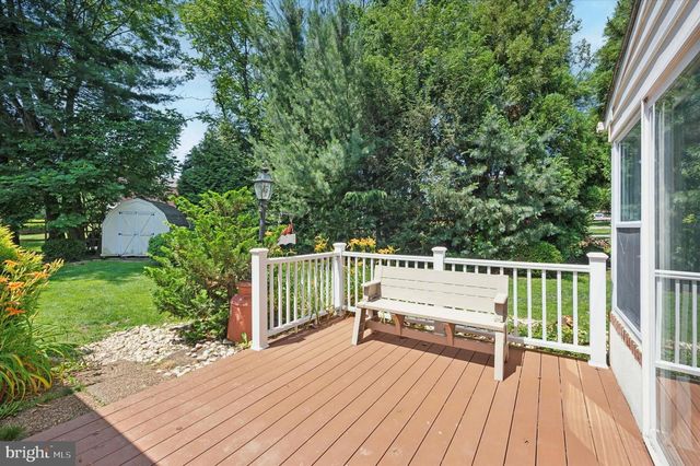 4946 JAMES PL, Brookhaven, PA 19015