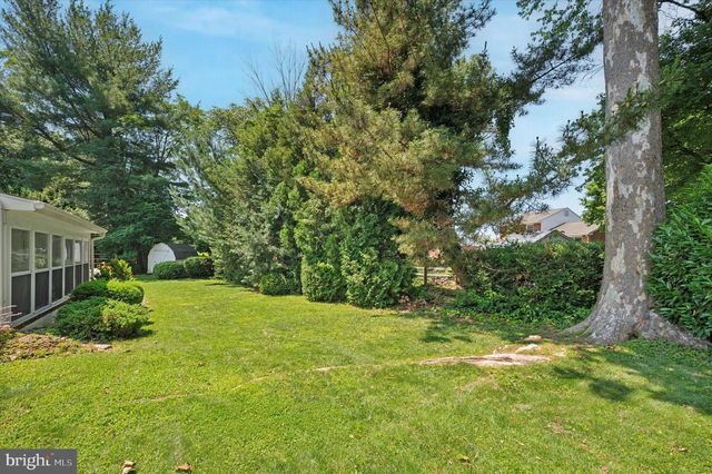 4946 JAMES PL, Brookhaven, PA 19015