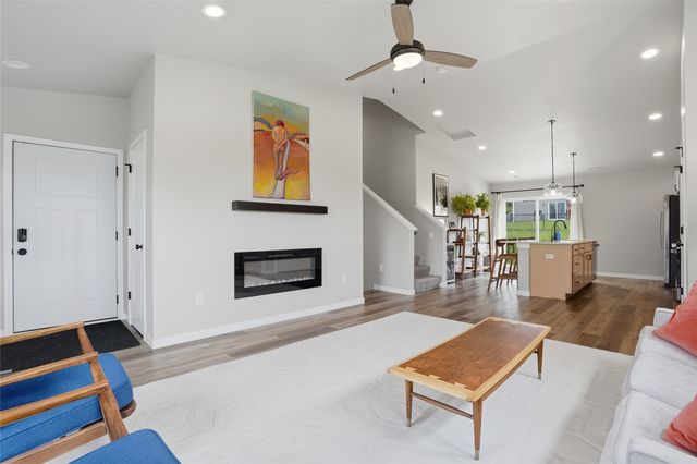 195 Sedona Street, Iowa City, IA 52246