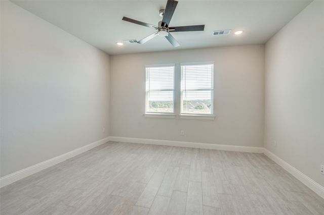 9601 Thorncrown Lane, Fort Worth, TX 76179