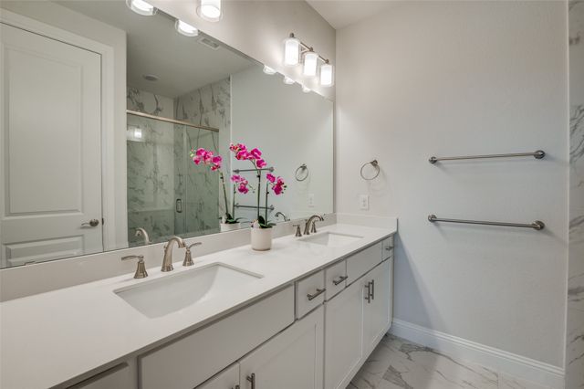 9601 Thorncrown Lane, Fort Worth, TX 76179