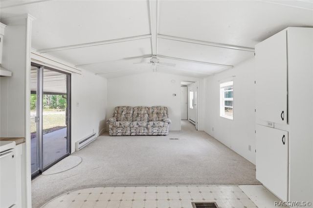 6295 W Green Acres Street, Homosassa, FL 34446