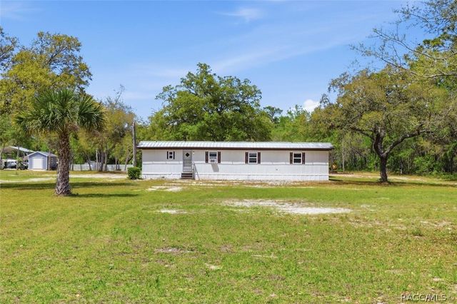 6295 W Green Acres Street, Homosassa, FL 34446