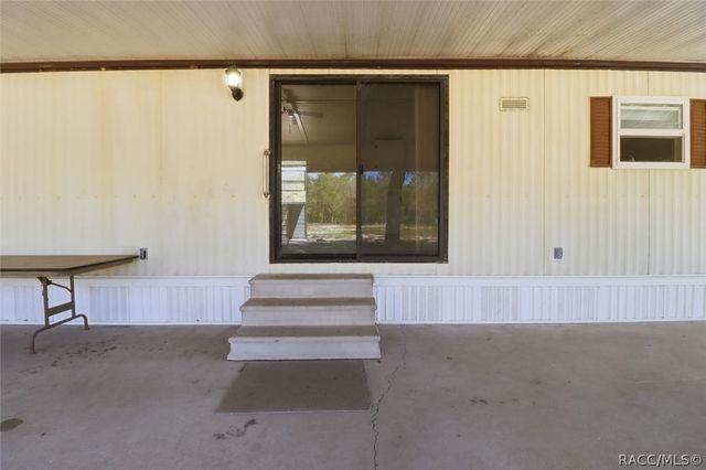 6295 W Green Acres Street, Homosassa, FL 34446