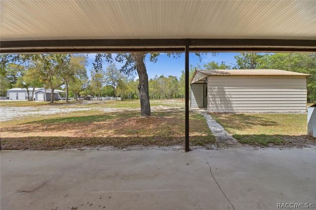 6295 W Green Acres Street, Homosassa, FL 34446