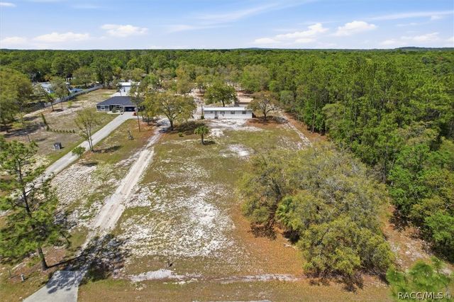 6295 W Green Acres Street, Homosassa, FL 34446