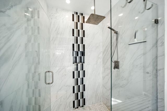 1102 Hope Lane, Redding, CA 96003