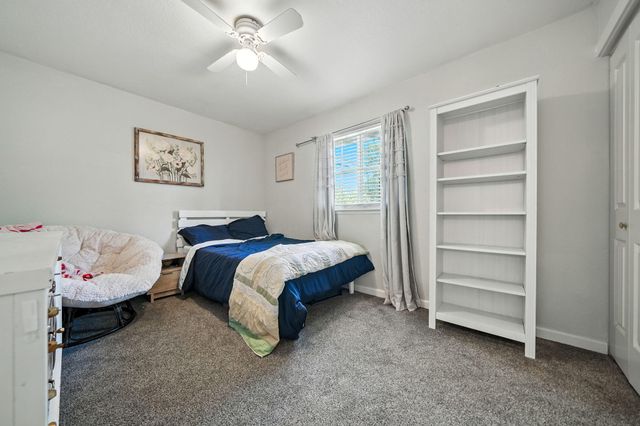 1102 Hope Lane, Redding, CA 96003