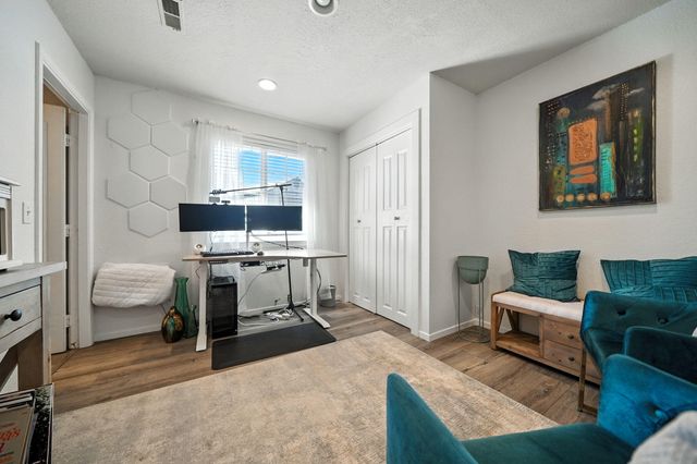 1102 Hope Lane, Redding, CA 96003