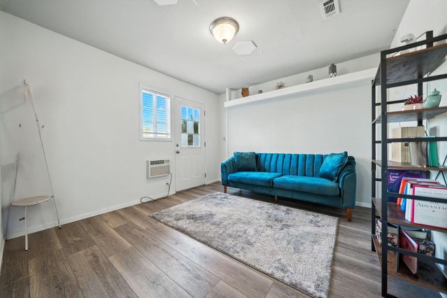 1102 Hope Lane, Redding, CA 96003