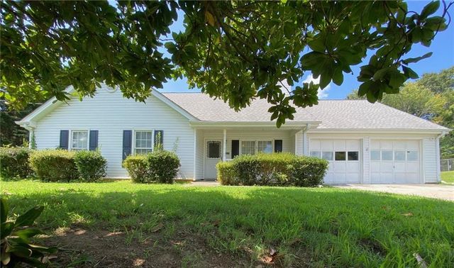 3575 Thrush Court, Loganville, GA 30052