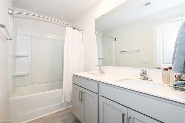 1030 Broadlands Way, Graham, NC 27253