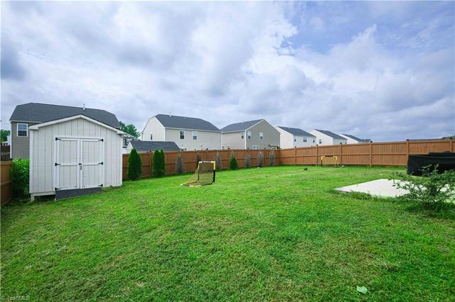 1030 Broadlands Way, Graham, NC 27253