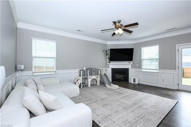 1030 Broadlands Way, Graham, NC 27253