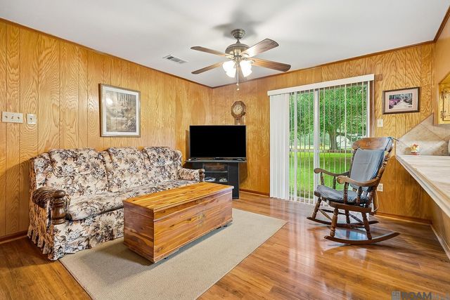 17355 Bud Mcmorris Rd, Livingston, LA 70754