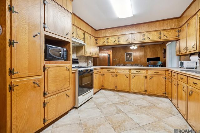17355 Bud Mcmorris Rd, Livingston, LA 70754