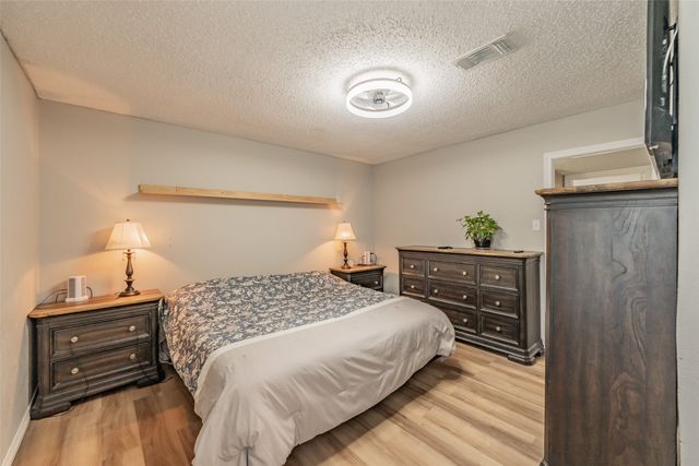 705 Salem Drive, Arlington, TX 76014