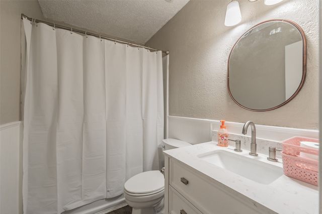 705 Salem Drive, Arlington, TX 76014