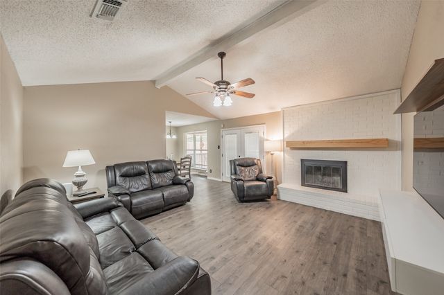705 Salem Drive, Arlington, TX 76014