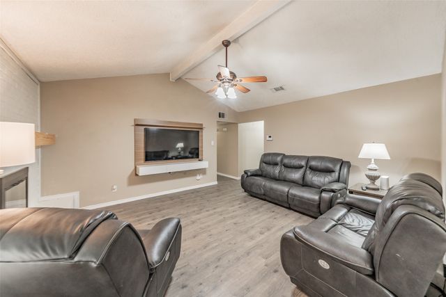 705 Salem Drive, Arlington, TX 76014