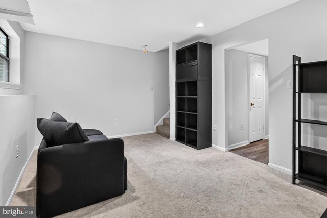 47582 COMER SQ, Sterling, VA 20165