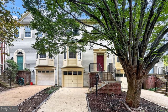 47582 COMER SQ, Sterling, VA 20165