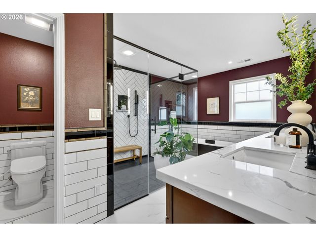 16375 Nw GRAF St, Portland, OR 97229