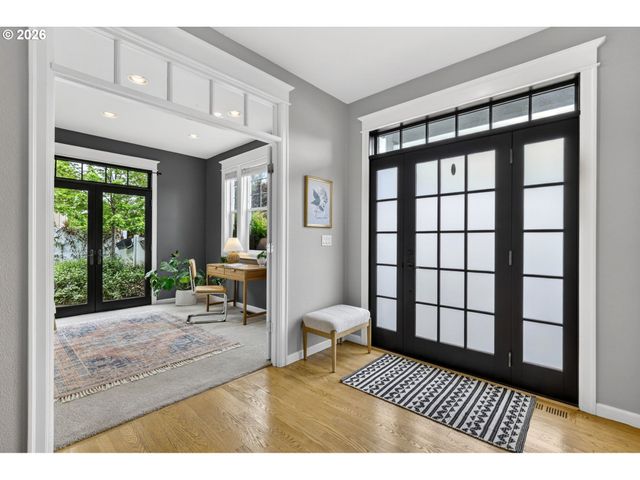 16375 Nw GRAF St, Portland, OR 97229