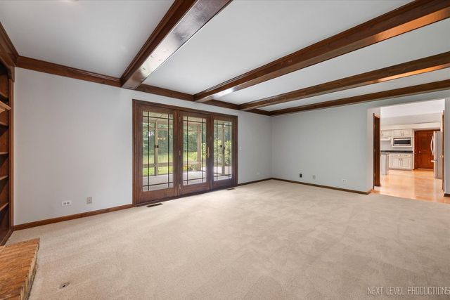 7N075 Hastings Drive, St. Charles, IL 60175