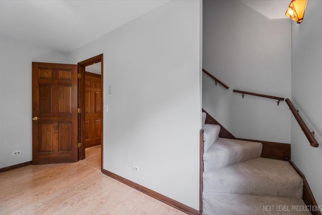 7N075 Hastings Drive, St. Charles, IL 60175