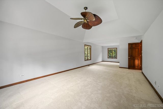 7N075 Hastings Drive, St. Charles, IL 60175