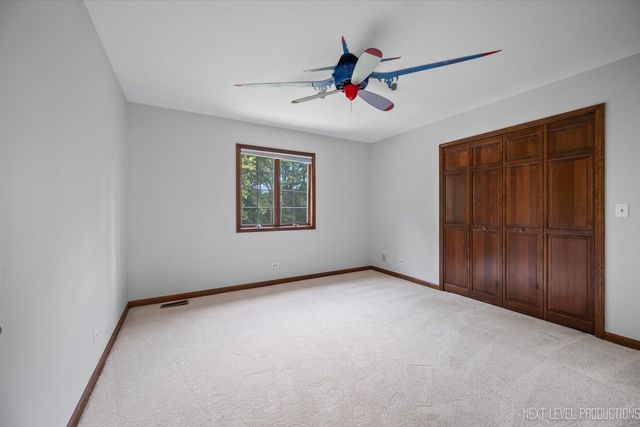 7N075 Hastings Drive, St. Charles, IL 60175